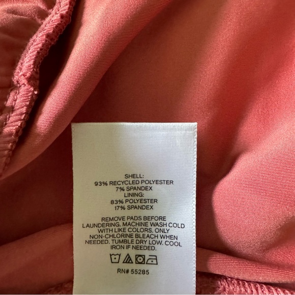 Express Body Contour Mesh Cropped Cami - Picture 8 of 8